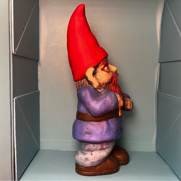 ThumbsUp! Zombie Garden Gnome - Picture 2 of 7